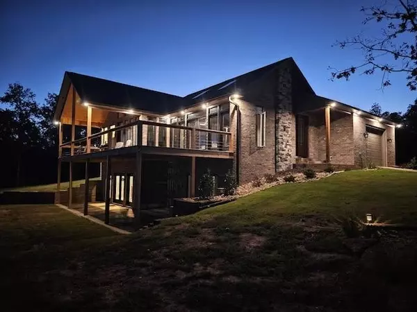 3380 GLENDALE RD, Adamsville, TN 38310