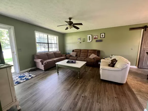 Adamsville, TN 38310,223 BEAVERWOOD DR