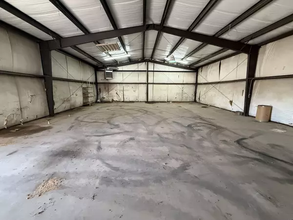 Mcminnville, TN 37110,4392 Manchester Hwy