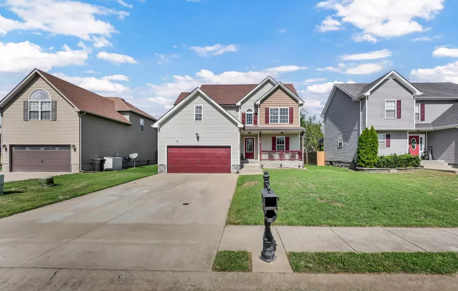 689 Fox Hound Dr, Clarksville, TN 37040