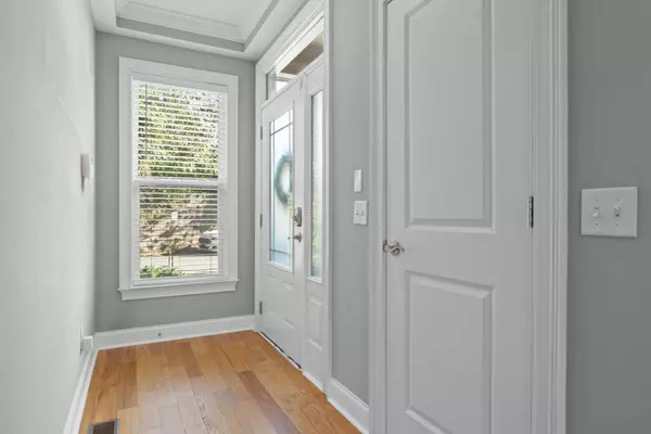 Chattanooga, TN 37405,825 Stellar View