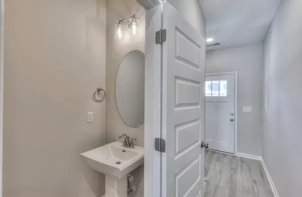 Tullahoma, TN 37388,25 Hardwood Rd