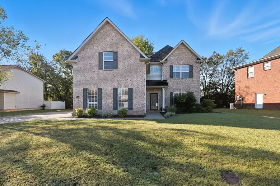 5443 Cloister Dr, Murfreesboro, TN 37128