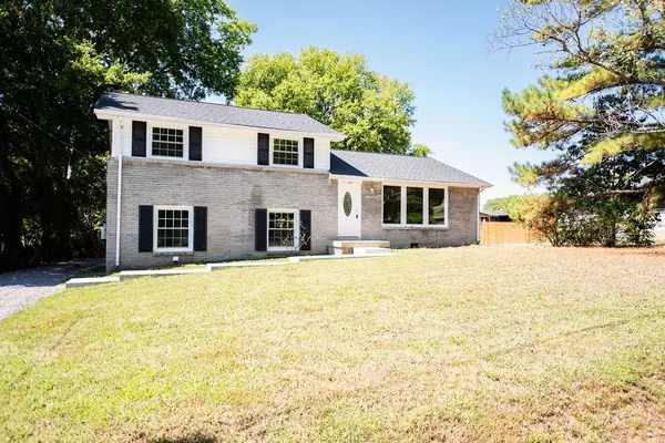204 Bonnaridge Dr, Hermitage, TN 37076