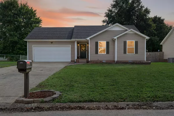 2415 Calico Ct, Clarksville, TN 37042