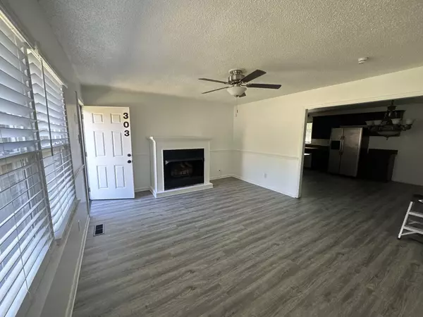 Hopkinsville, KY 42240,303 Millbrooke Dr