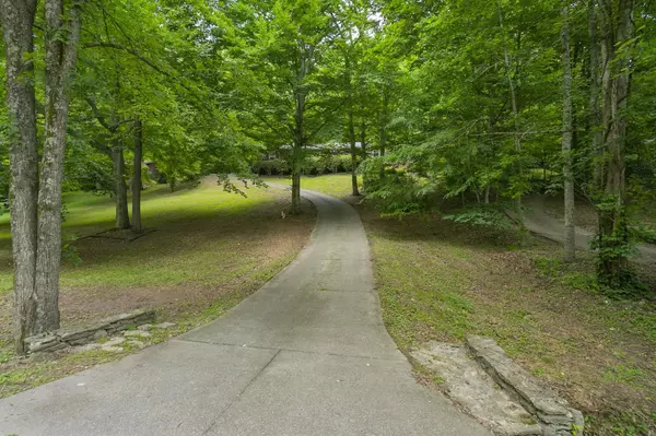 Nashville, TN 37221,7447 Huntwick Trl