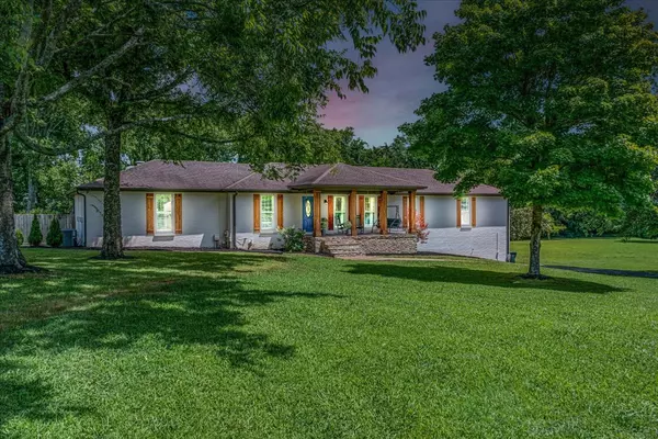1707 Cook Dr, Lebanon, TN 37087