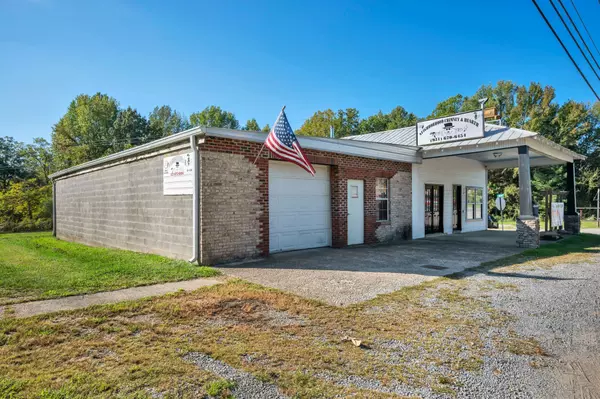 Lyles, TN 37098,5392 Highway 100