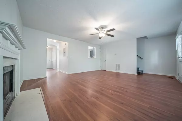 Nashville, TN 37214,1120 Waggoner Ct #W