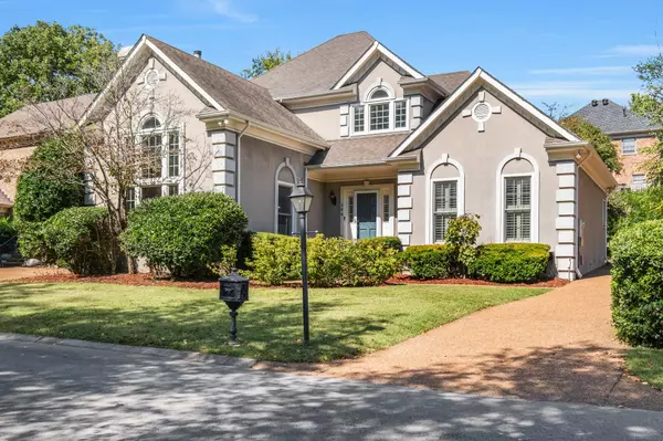 206 Belle Lake Dr, Nashville, TN 37221