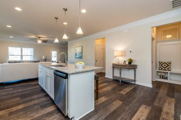 Clarksville, TN 37042,1234 English Oak Dr