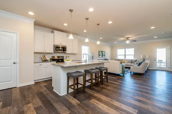 Clarksville, TN 37042,1234 English Oak Dr