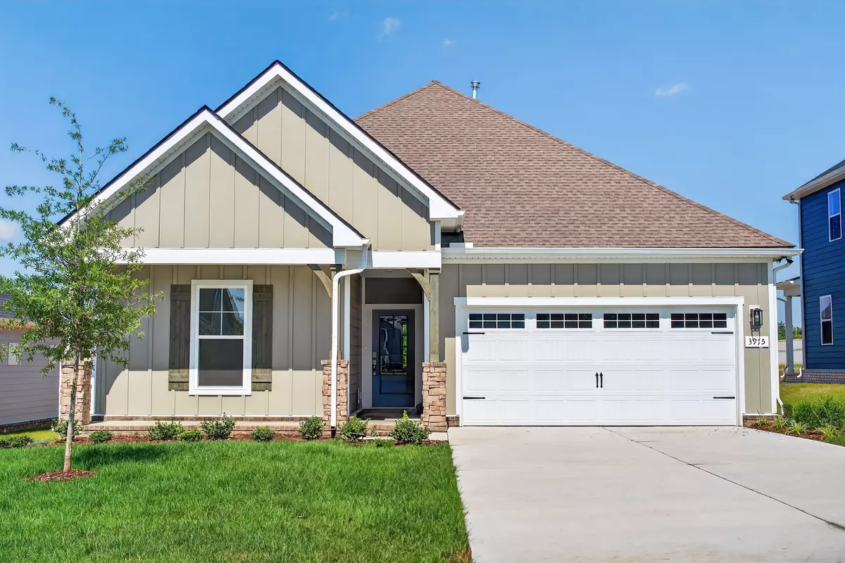 Columbia, TN 38401,3915 Trinity Woods Rd