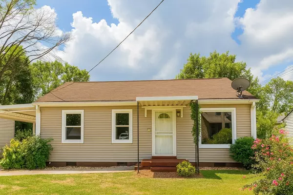 56 Creighton Ave, Nashville, TN 37206