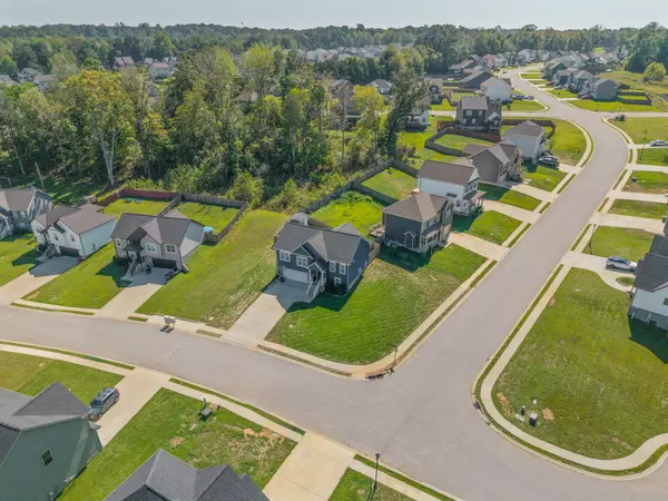 Clarksville, TN 37042,504 Vale Ct