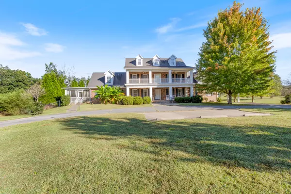 Dickson, TN 37055,444 Old Pond Ln