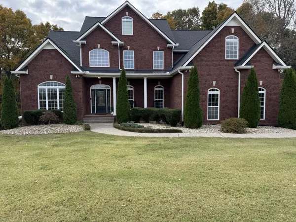 1014 Alameda Dr, Portland, TN 37148