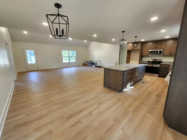 Hartsville, TN 37074,115 Acorn Ln
