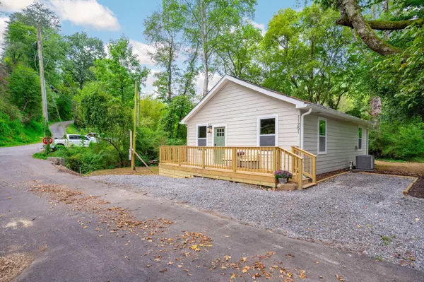 Soddy Daisy, TN 37379,11251 Hallett Street