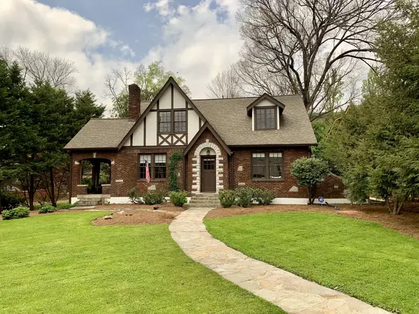 3610 Whitland Avenue, Nashville, TN 37205