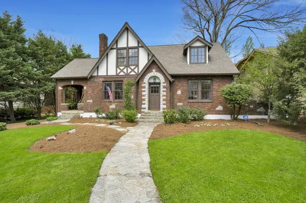 3610 Whitland Avenue, Nashville, TN 37205