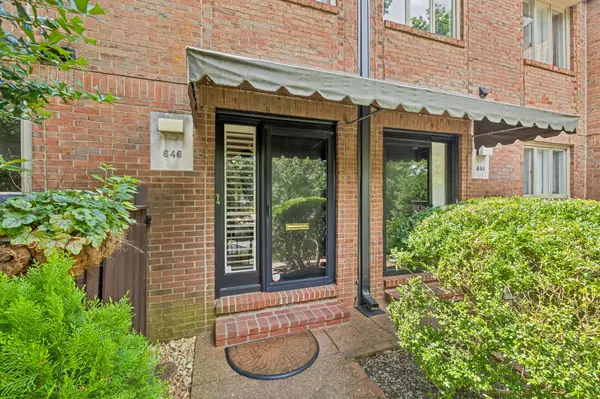 Nashville, TN 37215,646 Timber Ln