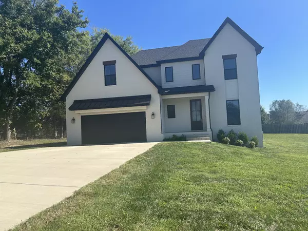 1591 Clay Hills Dr, Clarksville, TN 37043