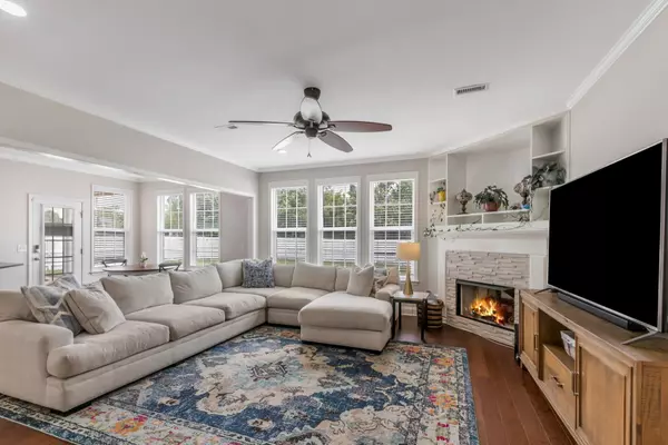 Murfreesboro, TN 37130,1817 Splash Pl