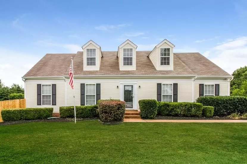 2800 Sutherland Dr, Thompsons Station, TN 37179