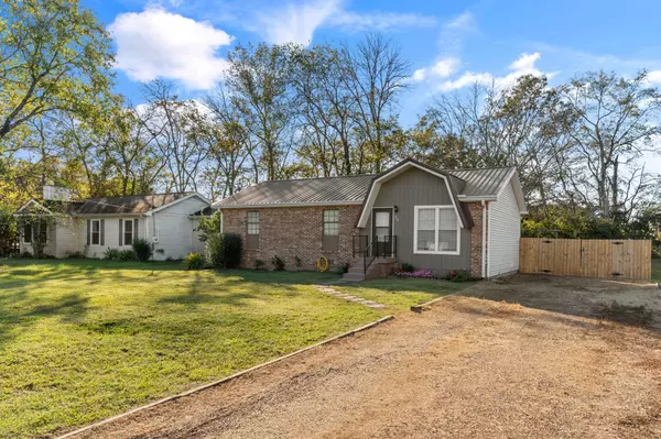 Gallatin, TN 37066,312 Blade St