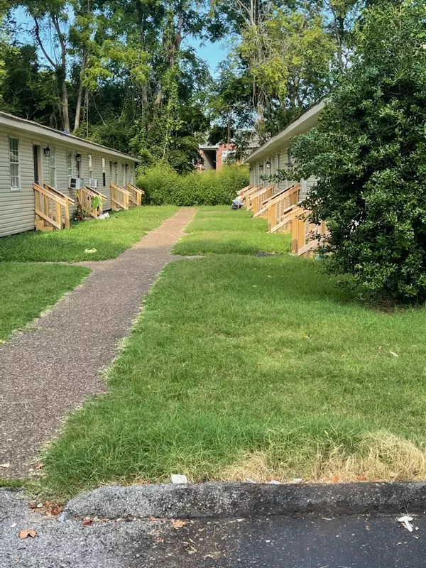 805 N Main St #9, Hopkinsville, KY 42240
