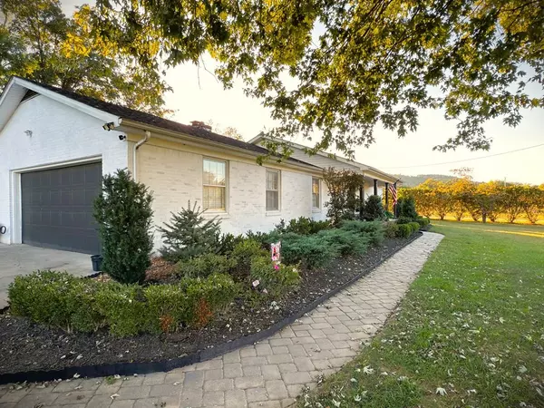 Livingston, TN 38570,165 Walnut Cir