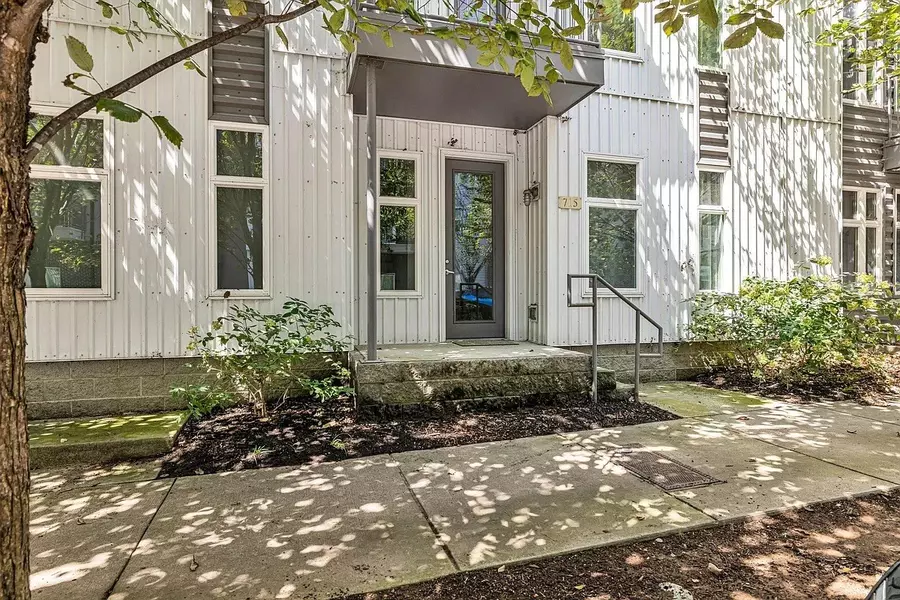 715 Cleo Miller Dr, Nashville, TN 37206