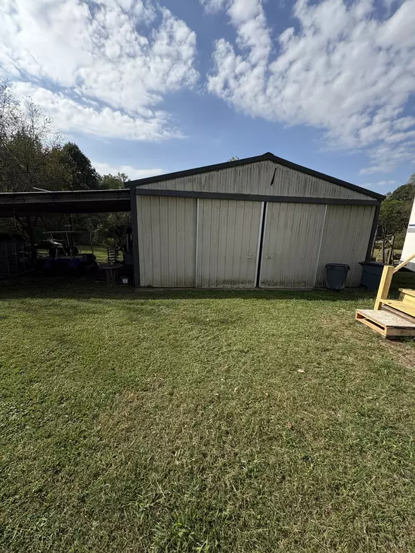 Cross Plains, TN 37049,2019 Friendship Rd