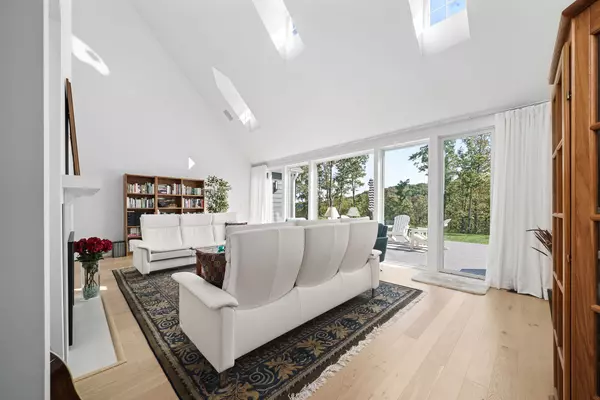 Crawford, TN 38554,1499 Doe and Fawn Ln