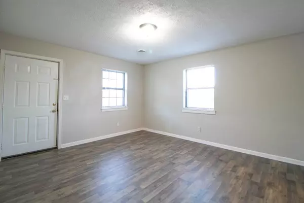 Oak Grove, KY 42262,404 Thompsonville Lane #9