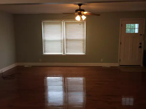 Clarksville, TN 37040,564 Briarwood Dr