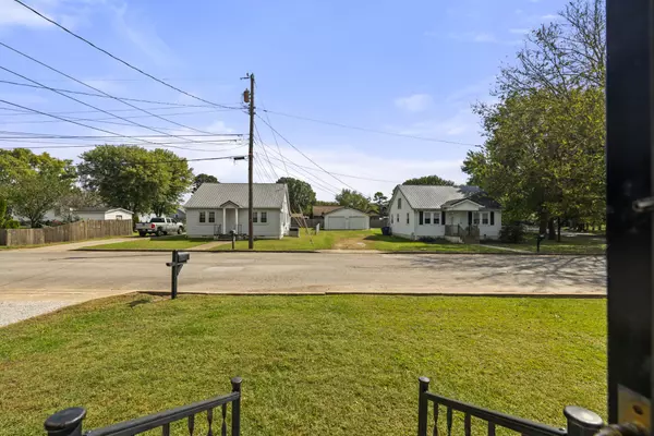 Columbia, TN 38401,2204 Denham Ave