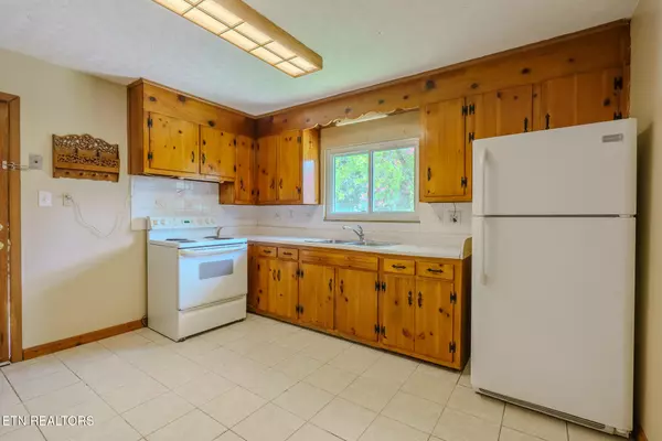 Knoxville, TN 37920,3118 Dow Drive