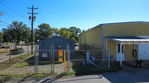 Hohenwald, TN 38462,411 W Main St