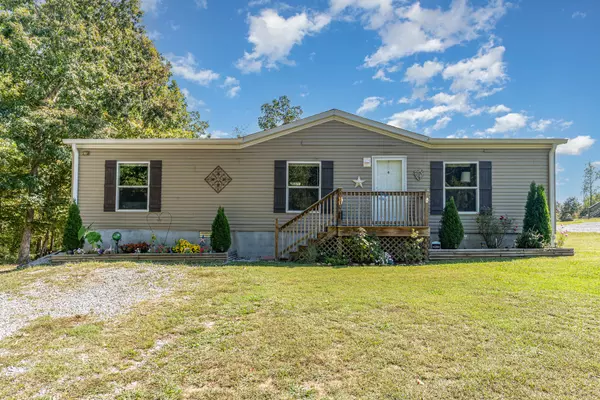 9169 E 40 Rd, Bon Aqua, TN 37025