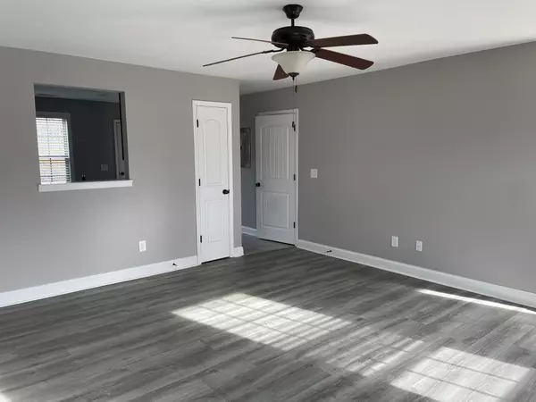 Clarksville, TN 37042,1708 Manning Dr #2