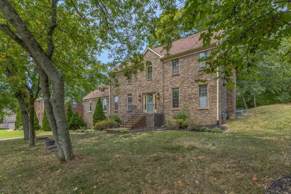 Franklin, TN 37069,123 Saint Andrews Dr