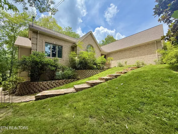 Crossville, TN 38558,17 Kenwood Court