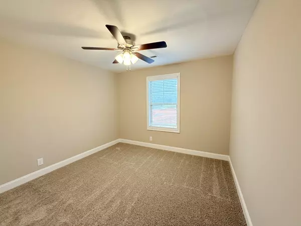 Oak Grove, KY 42262,1 Hugh Hunter
