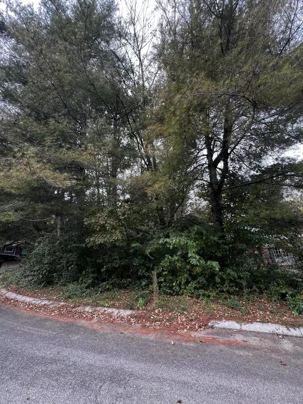 Ooltewah, TN 37363,4973 Saginaw Lane