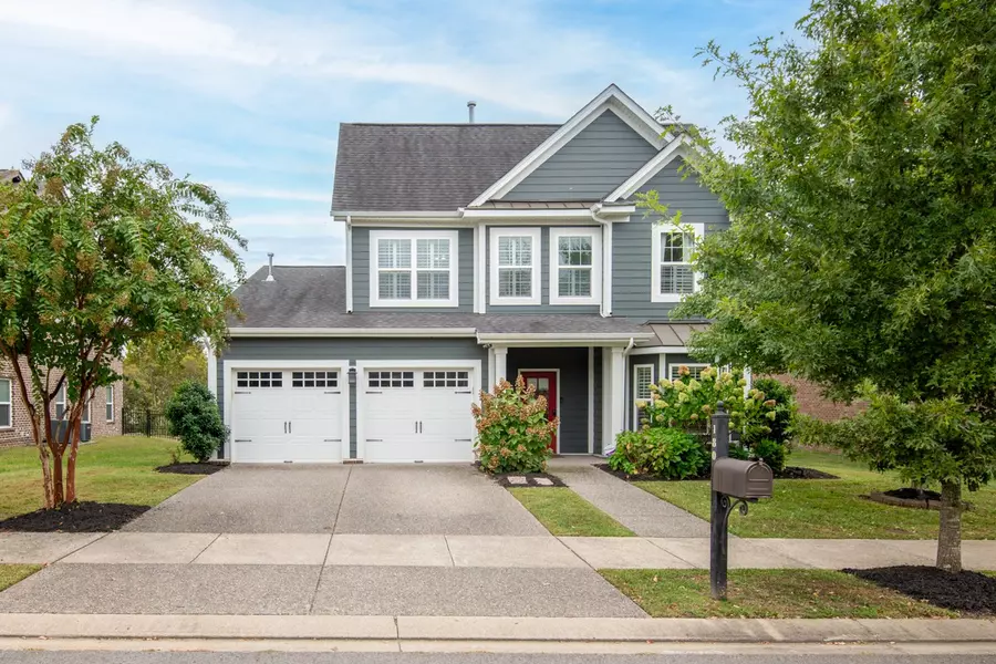 180 Dayflower Dr, Hendersonville, TN 37075