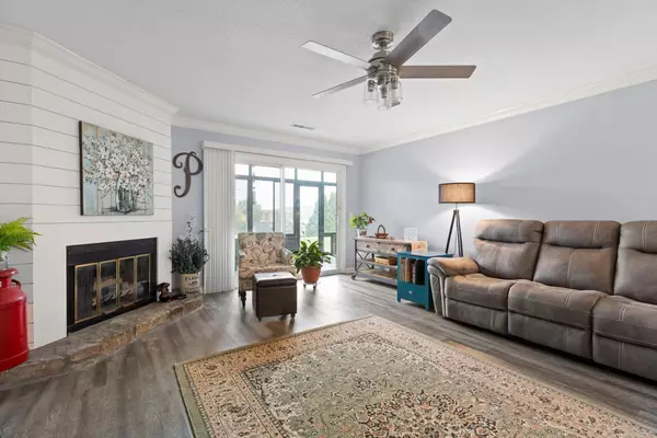 Chattanooga, TN 37415,4319 Lakeshore Lane #103