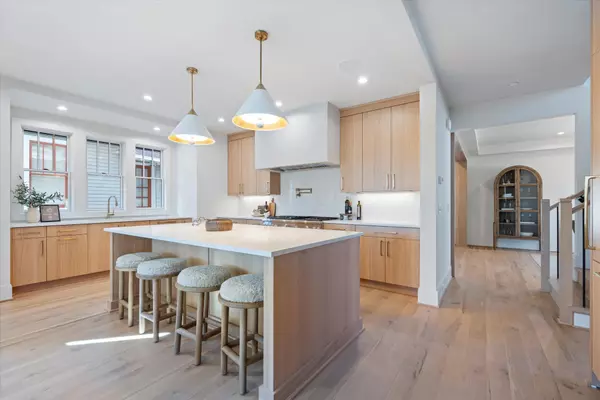 Nashville, TN 37212,2400 Oakland Ave